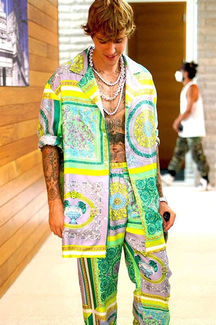 justin bieber versace outfit popstar price|Justin Bieber in popstar.